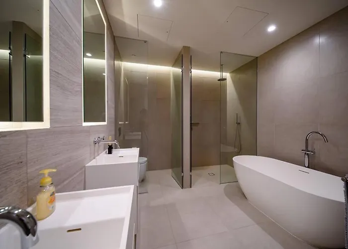 Appartement à 3 Chambres à Coucher